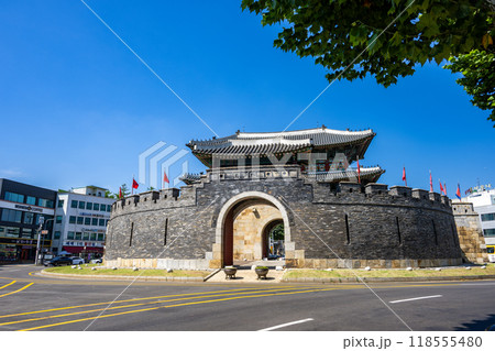 世界遺産 水原華城 八達門(ソウル) 世界遺産 水原華城 八達門(ソウル) 118555480