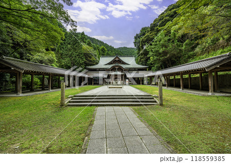 四国八十八箇所64番　前神寺　本堂　愛媛県西条市 118559385
