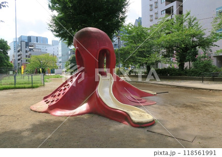 夏の朝の恵比寿東公園 東京 夏の朝の恵比寿東公園 東京 118561991