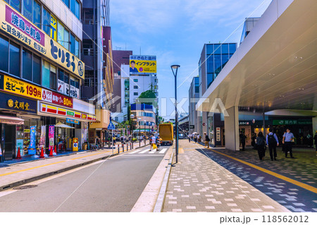 日本の横浜都市景観　関内駅などを望む＝18日 118562012