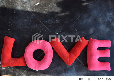 Love, written in red, in the color of love.の写真素材 [118564390] - PIXTA