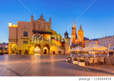 Cloth Hall and Basilica of St Mary, Krakow, Poland 118564454