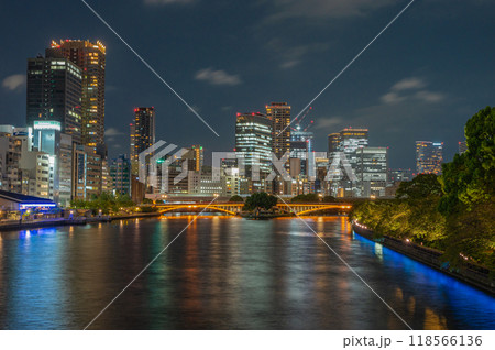 中之島公園　天神橋　大阪ビル街夜景 118566136
