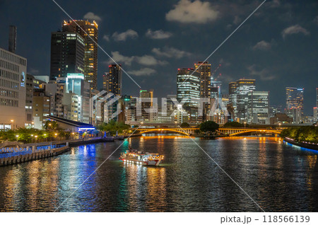 中之島公園　天神橋　大阪ビル街夜景 118566139