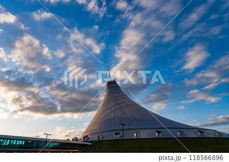 カザフスタンのアスタナにあるカーン・シャティール カザフスタンのアスタナにあるカーン・シャティール 118566896