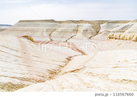 カザフスタンのマンギスタウのシェールカラ・マウンテン 118567660