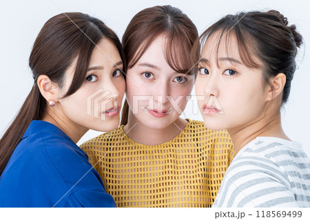 若い女性のビューティ 118569499