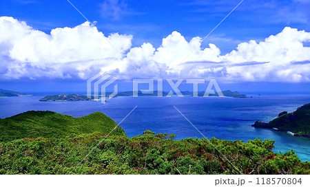 慶良間諸島渡嘉敷島の照山展望台から見える風景 118570804