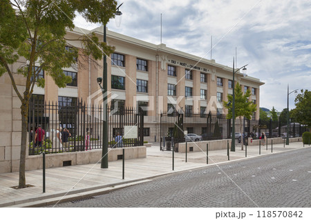 The Champagne house Moet and Chandon The Champagne house Moet and Chandon 118570842