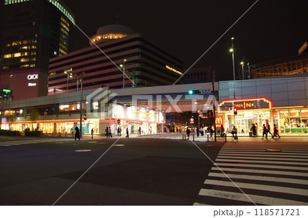 冬の銀座の風景　東京 118571721