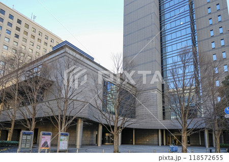 一橋大学一橋講堂が入る学術総合センター(東京都千代田区一ツ橋) 一橋大学一橋講堂が入る学術総合センター(東京都千代田区一ツ橋) 118572655