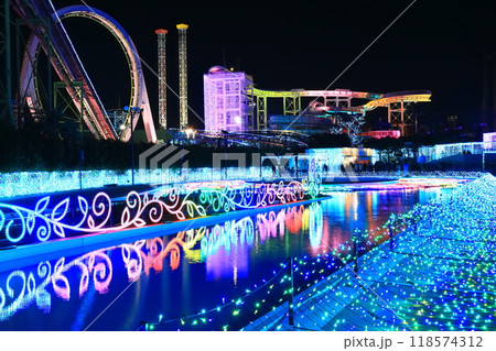 【東京都】よみうりランドのアルテミスの宮廷の夜景(ジュエルミネーション) 【東京都】よみうりランドのアルテミスの宮廷の夜景(ジュエルミネーション) 118574312