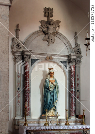 Virgin Mary altar in the Church of All Saints in Blato, Korcula island, Croatia Virgin Mary altar in the Church of All Saints in Blato, Korcula island, Croatia 118575758