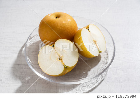 大玉の梨　秋月梨 118575994