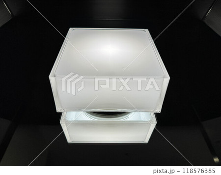 四角い照明～モノクローム～ 118576385