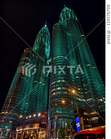 KUALA LUMPUR, MALAYSIA - AUGUST 28, 2024: Aerial view of Kuala Lumpur KUALA LUMPUR, MALAYSIA - AUGUST 28, 2024: Aerial view of Kuala Lumpur 118576708