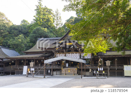 三輪明神 大神神社 拝殿 三輪明神 大神神社 拝殿 118578504