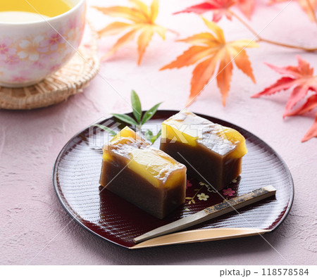 日本を代表する和菓子 羊羹 ( 栗蒸し羊羹 ) 日本を代表する和菓子 羊羹 ( 栗蒸し羊羹 ) 118578584