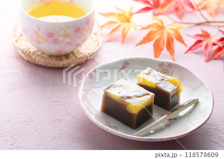 日本を代表する和菓子 羊羹 ( 栗蒸し羊羹 ) 日本を代表する和菓子 羊羹 ( 栗蒸し羊羹 ) 118578609