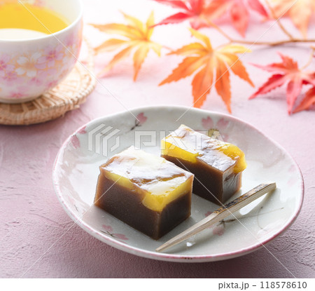 日本を代表する和菓子 羊羹 ( 栗蒸し羊羹 ) 日本を代表する和菓子 羊羹 ( 栗蒸し羊羹 ) 118578610