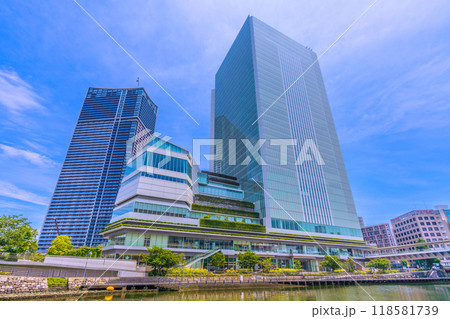 日本の横浜都市景観 桜木町駅前。横浜の街などを望む=18日 日本の横浜都市景観 桜木町駅前。横浜の街などを望む=18日 118581739
