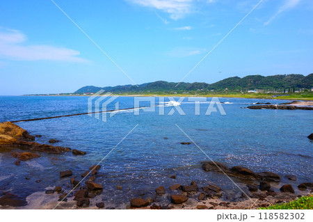 川下港　川下漁港　浜辺　ビーチ　海水浴　 118582302