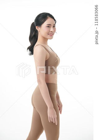 Beautiful young asian sport woman with sportswear ready for exercise on white background, Advertising sportswear and yoga wear, Healthy lifestyle, sport. 118583066