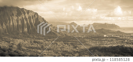 Koolau Mountain Range, Oahu, Hawaii Koolau Mountain Range, Oahu, Hawaii 118585128