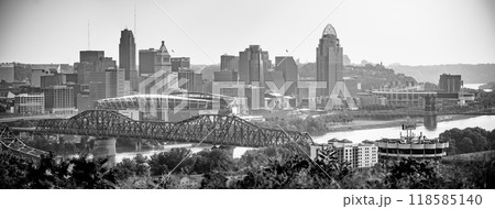 morning view of cinsinnati ohio downtown skyline 118585140
