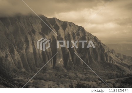 Koolau Mountain Range, Oahu, Hawaii 118585474