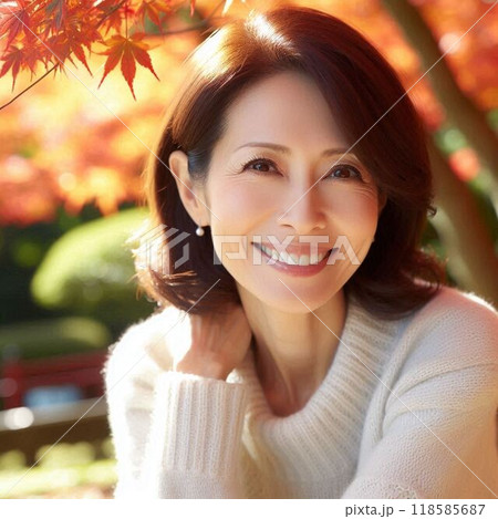 紅葉がキレイな公園にやってきた熟女 紅葉がキレイな公園にやってきた熟女 118585687