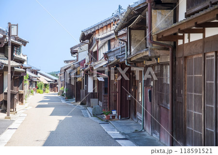 《旧東海道関宿・木崎の町並み》三重県・古い町並み 118591521