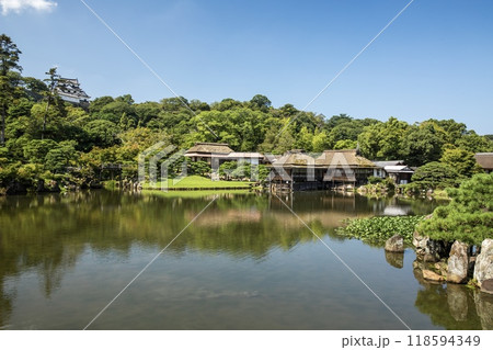 彦根市、彦根城の玄宮園の風景 118594349