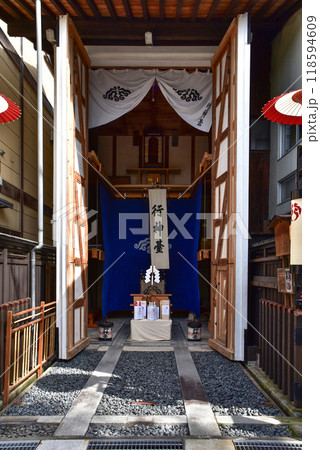 秋の高山祭　屋台蔵 118594609