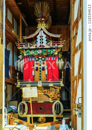 秋の高山祭　屋台蔵 118594613