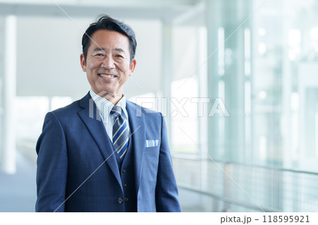 中高年 ビジネスマン ポートレート 中高年 ビジネスマン ポートレート 118595921