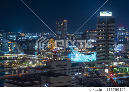 神戸の素敵な夜景　モザイク大観覧車　(神戸市役所展望ロビー) 118596123