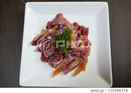 美味しい地鶏のたたき 118596379