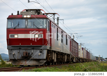 津軽線を走るEH500-16コンテナ貨物列車 津軽線を走るEH500-16コンテナ貨物列車 118602061