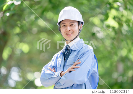 作業着の男性 作業着の男性 118602314