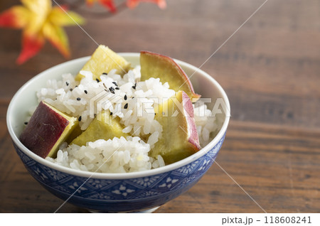 おいしいさつまいもご飯 118608241