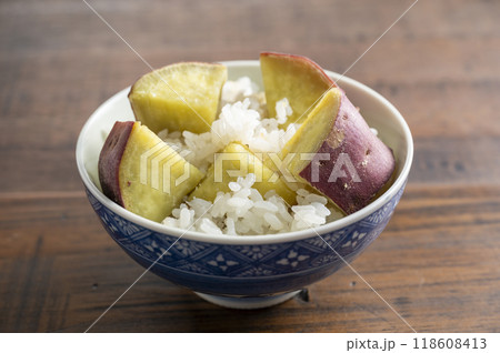 おいしいさつまいもご飯 118608413