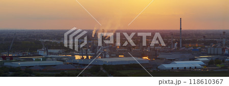 Industrial and port area of Ravenna at sunset Industrial and port area of Ravenna at sunset 118610367