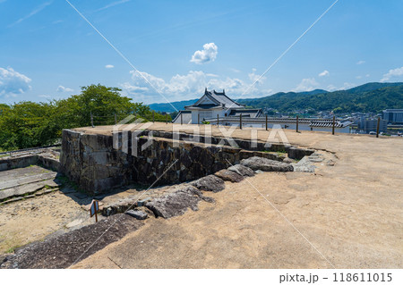 岡山県津山市　津山城の天守跡 118611015
