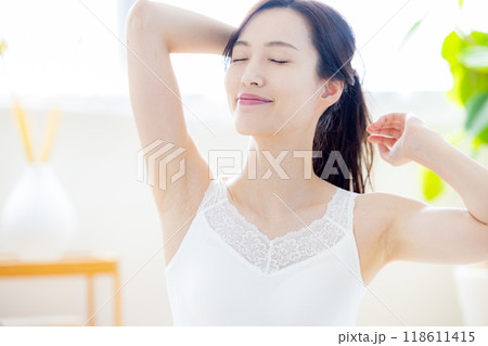 若い女性、ビューティーイメージ 若い女性、ビューティーイメージ 118611415