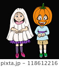 ハロウィン衣装の男の子と女の子 118612216