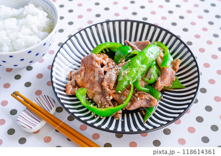 豚こまと甘唐辛子の中華炒め 豚こまと甘唐辛子の中華炒め 118614361