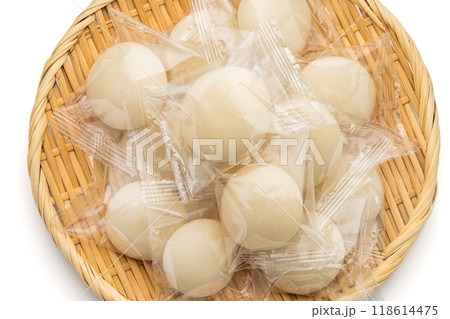 個包装された丸餅 118614475