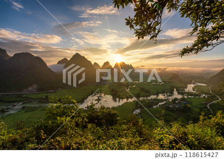 Sunrise in Ngoc Con rice valley in Cao Bang Vietnam 118615427