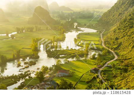 Sunrise in Ngoc Con rice valley in Cao Bang Vietnam Sunrise in Ngoc Con rice valley in Cao Bang Vietnam 118615428